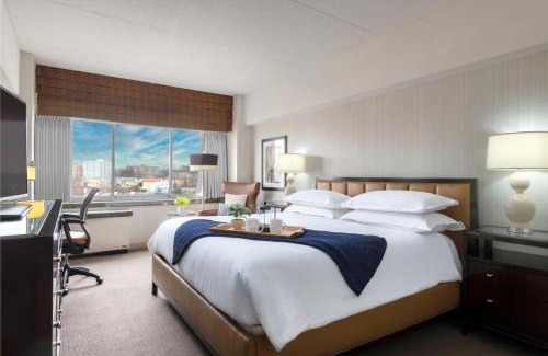 Downtown Hotel | The Stamford Hotel