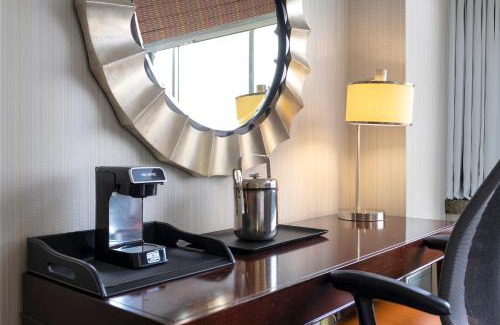 Downtown Hotel | The Stamford Hotel
