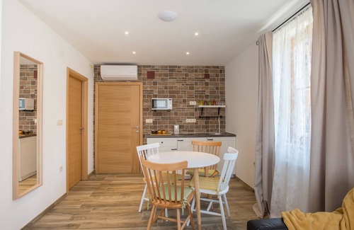 Rudanovac Apartment | The Starlings Apartments