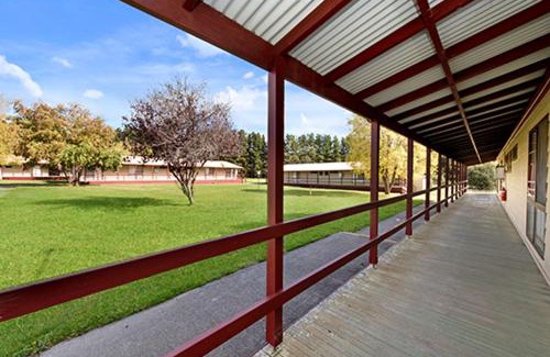 Jindabyne Resort | The Station Hotel