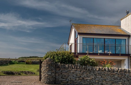 Hoy Island Cottage | The Steading