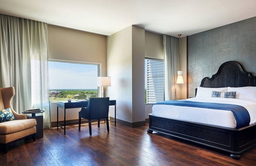 College Station Hotel | The Stella Hotel, Autograph Collection