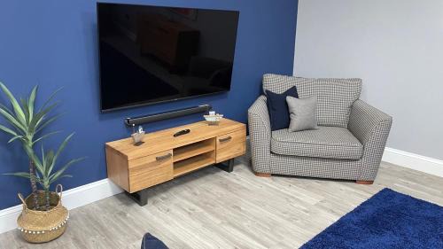 Wick Apartment | The Store by Caithness Luxury Apartments NC500 - Luxury modern conversion with open plan living - Sleeps 4