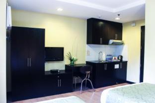 Ortigas Center Apartment | The Studio 18 Residences
