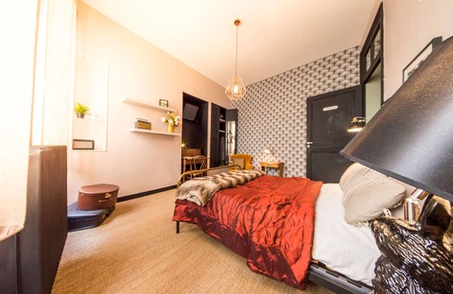 Centre Historique Bed & Breakfast | THE SUITE & ITS BOUDOIR ★ - RetroMirabeau - Imm. 18th + Bike (Free)