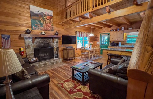 Warm Springs Cabin | The Summit