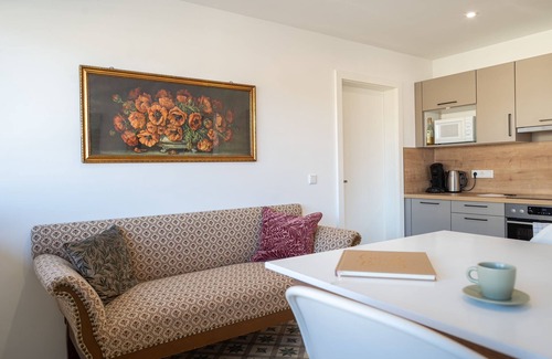 Hallwang Apartment | The Sun Boutique Apartment