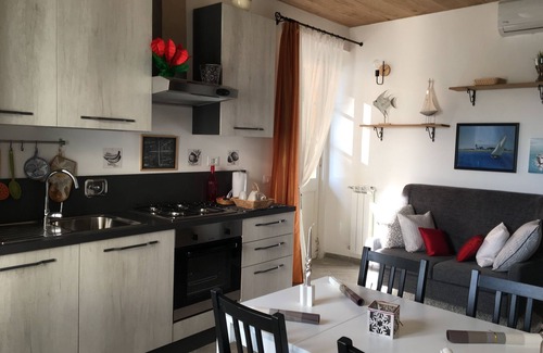 San Fruttuoso Apartment | THE SUN IN THE BOROUGH - BRIGHT APARTMENT IN CHARACTERISTIC BOROUGH OF GENOVA