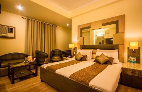 Karol Bagh Hotel | The Suncourt Hotel Yatri