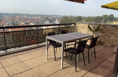 De Panne Apartment | The sunny terrace