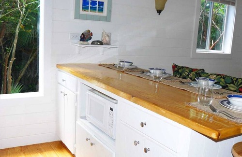 Gregory Town Cottage | The Surf Cottage - Beach and Jungle all in One!