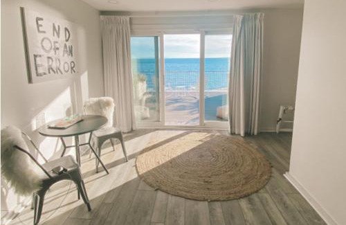 Stratford Hotel | The Surfside Hotel