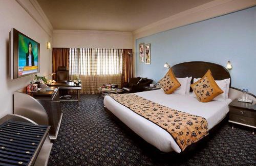 New Friends Colony Hotel | The Suryaa New Delhi