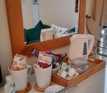Exmouth Bed & Breakfast | The Swallows B and B