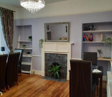 Exmouth Bed & Breakfast | The Swallows B and B