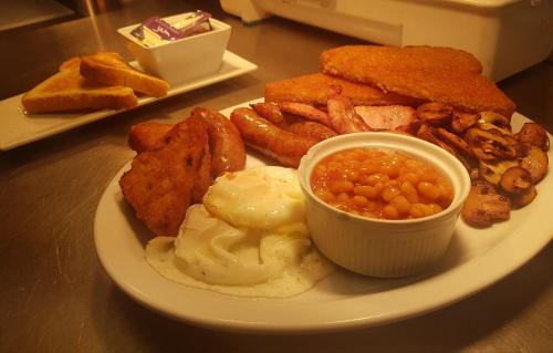 Thornbury Hotel | The Swan