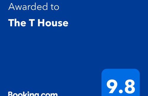 Bushmills House | The T House