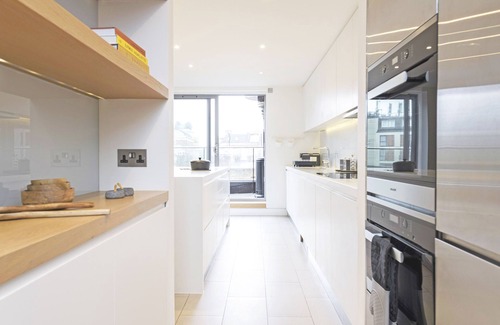 Cathedrals Apartment | The Tate Modern Penthouse on Southbank