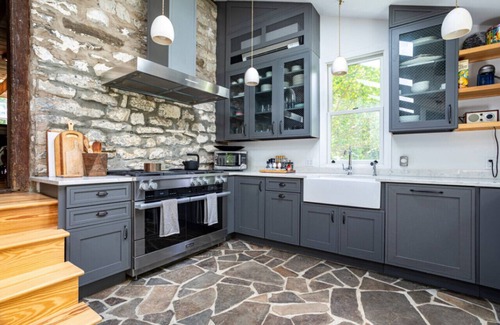 Town of Marbletown Apartment | The Tavern