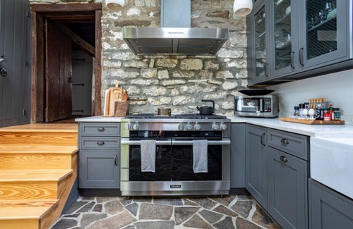 Town of Marbletown Apartment | The Tavern