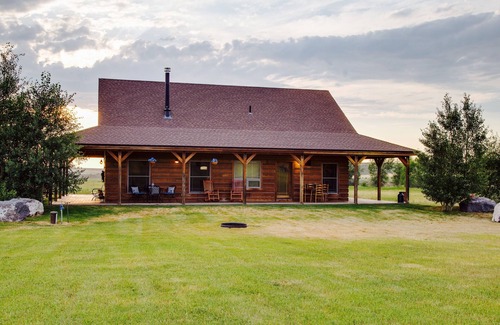 Felt Cabin | The Tetons for a family vacation retreat! - Yellowstone, Jackson Hole & Targhee
