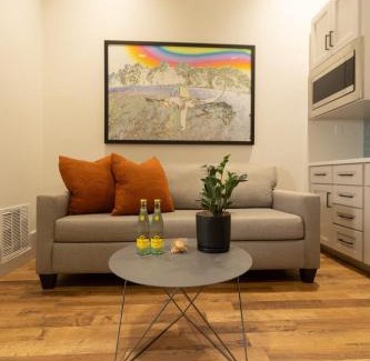Tyler Apartment | The Thomas Hotel - Premium Suite