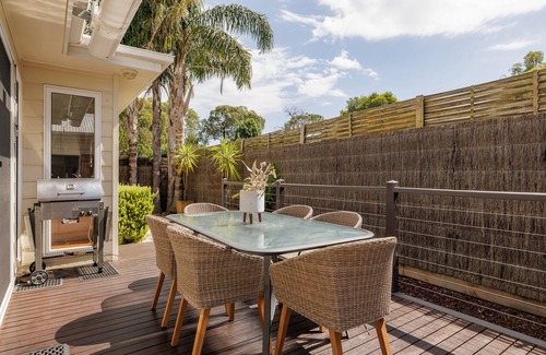 Silverleaves House | The Tides Silverleaves by Ready Set Stay