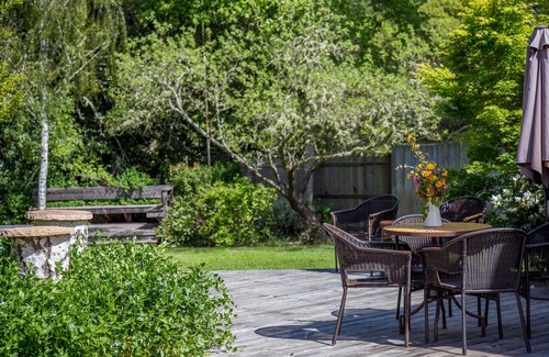 Ukiah House | The Toll House & Bunkhouse at Whispertree; Elegantly Renovated Historic Home!