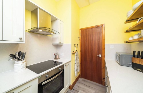 Clackmannan Apartment | The Tollbooth - 2 Bed Apartment in an Area Worth E