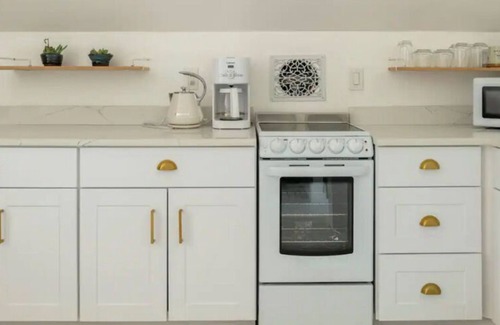 Petaluma Apartment | The Tower and Loft on 7th Street