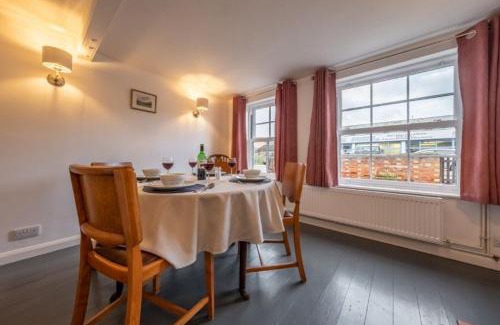 Hollesley House | The Town House