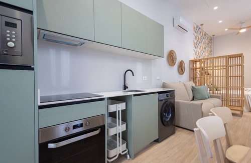 La Creu del Grau Apartment | The Trafalgar Apartment 07 by Florit Flats