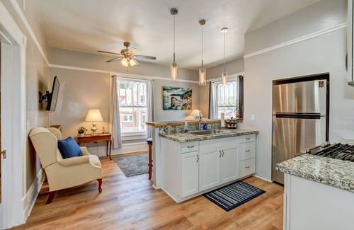 Nob Hill House | The Tranquility Suite at The Mansion by the Square