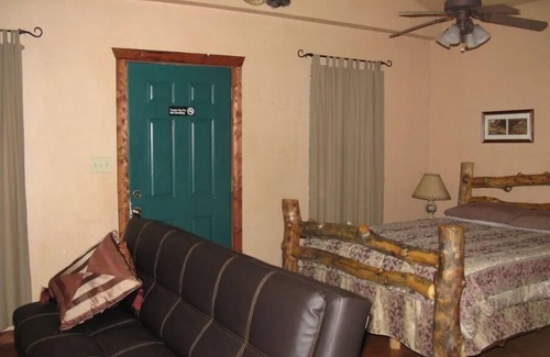 Sulphur Cabin | The Trapper Cabin