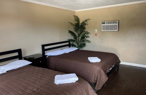 Jacksonville Hotel | The Travelers Inn
