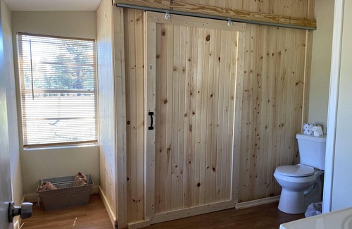 Plantersville Other | THE TWELVE OAKS FARMHOUSE - Want to get away? Sit under our HUGE Oak Trees
