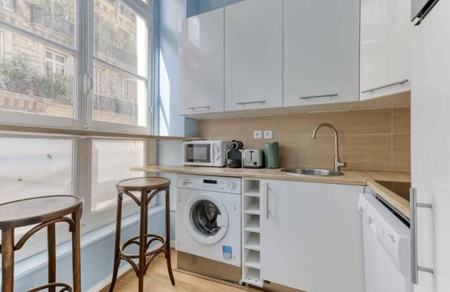 Vivienne Apartment | The Typical Parisian Flat - Louvre Royal - Paris 1
