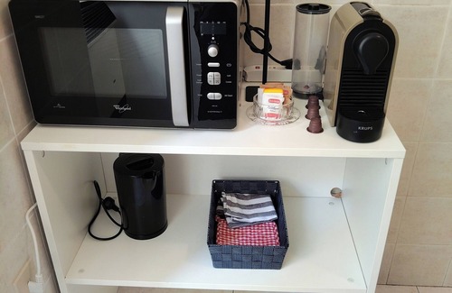 Barriera Vecchia-San Giacomo Apartment | The up hill and down dale escape