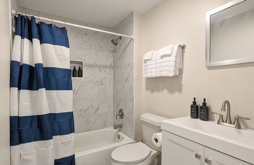 Uptown House | The Uptown Memphian - Free Parking, Only a Block from St. Jude