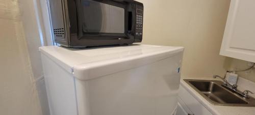 Lauderdale Lakes House | The Vacay Inn
