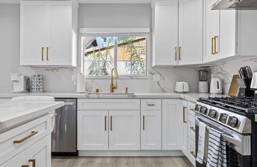 North Hollywood House | The Valley Palms
