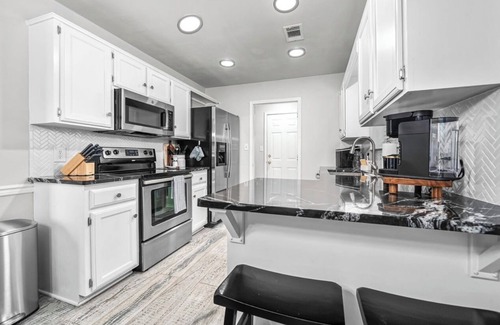 Van Buren House | The VB Haven