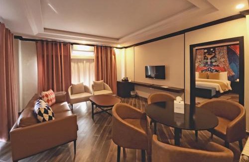 Murree Hotel | The Vibe By Ambiance