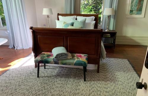 Oamaru Bed & Breakfast | The Vicarage Boutique Bed and Breakfast Oamaru