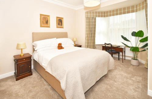 Newcastle-Under-Lyme House | The Victoria