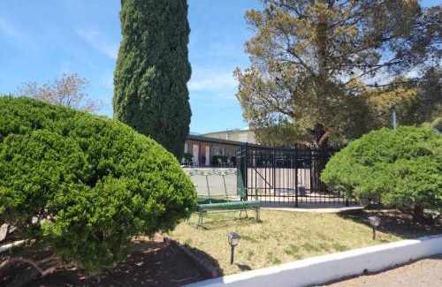Cottonwood Hotel | The View Motel