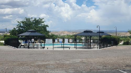 Cottonwood Hotel | The View Motel