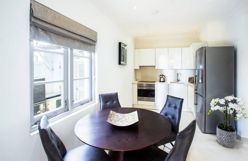 Old Trees Bay House | The Villa at The Saint James by Blue Sky Luxury