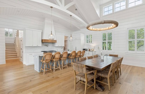 Isle of Palms Apartment | The Villa Pairidaeza - New Build With Pool