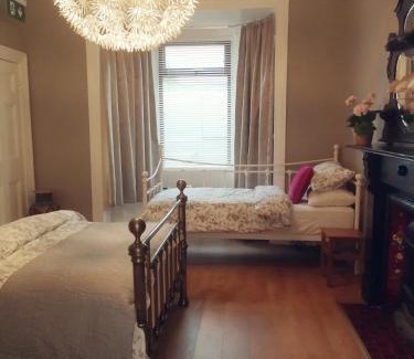 Knockbridge Apartment | The Village Rooms